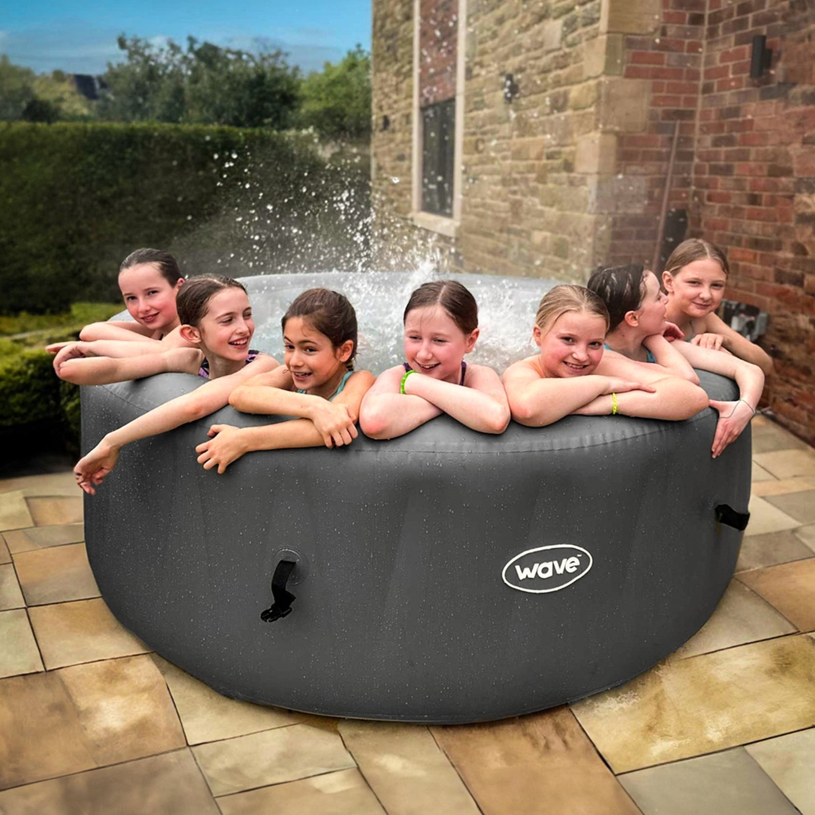 Wave | Atlantic | 4/6-Person Inflatable Hot Tub | Round | Integrated Heater